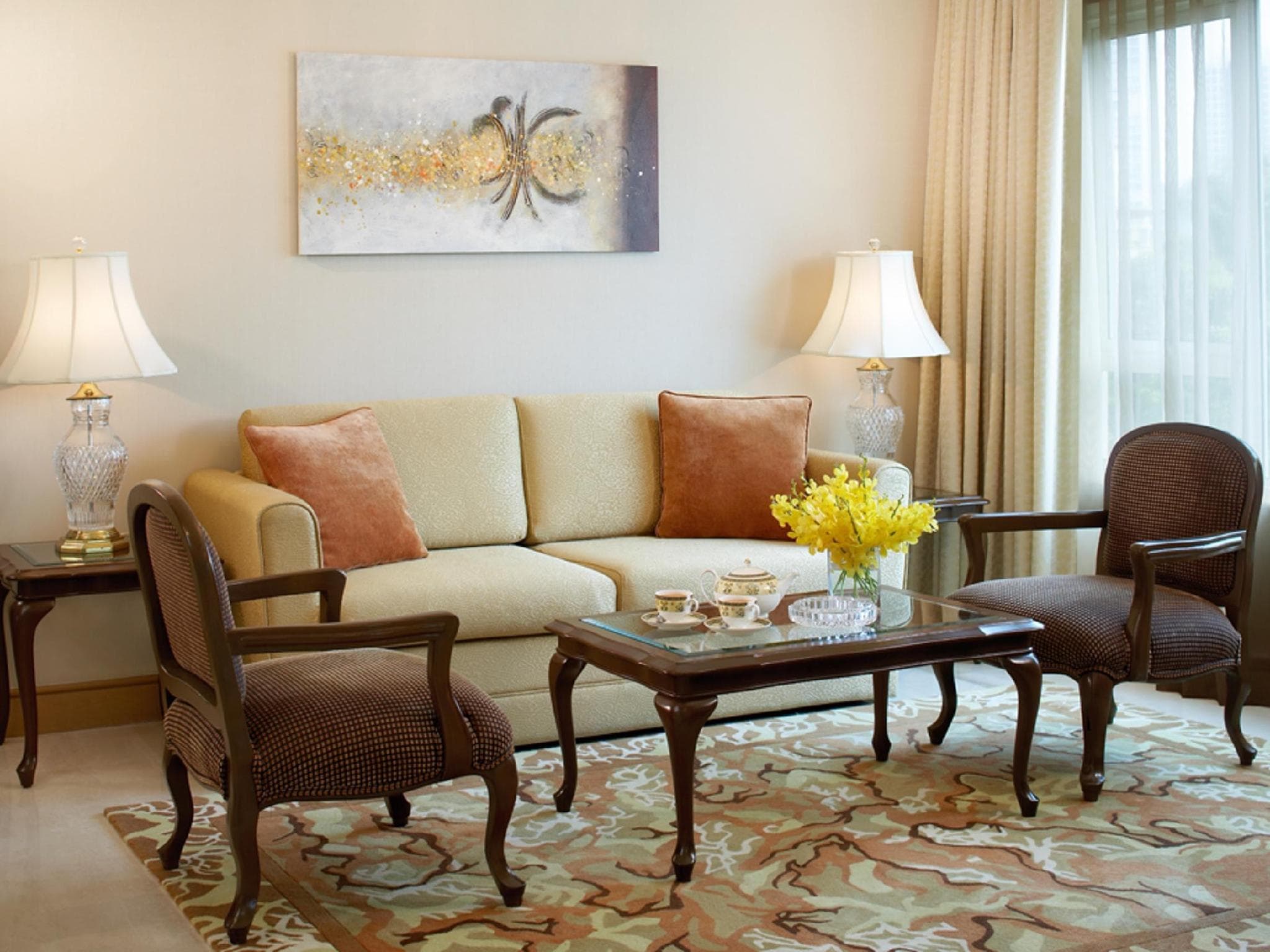 Shangri-La Apartments photo 5