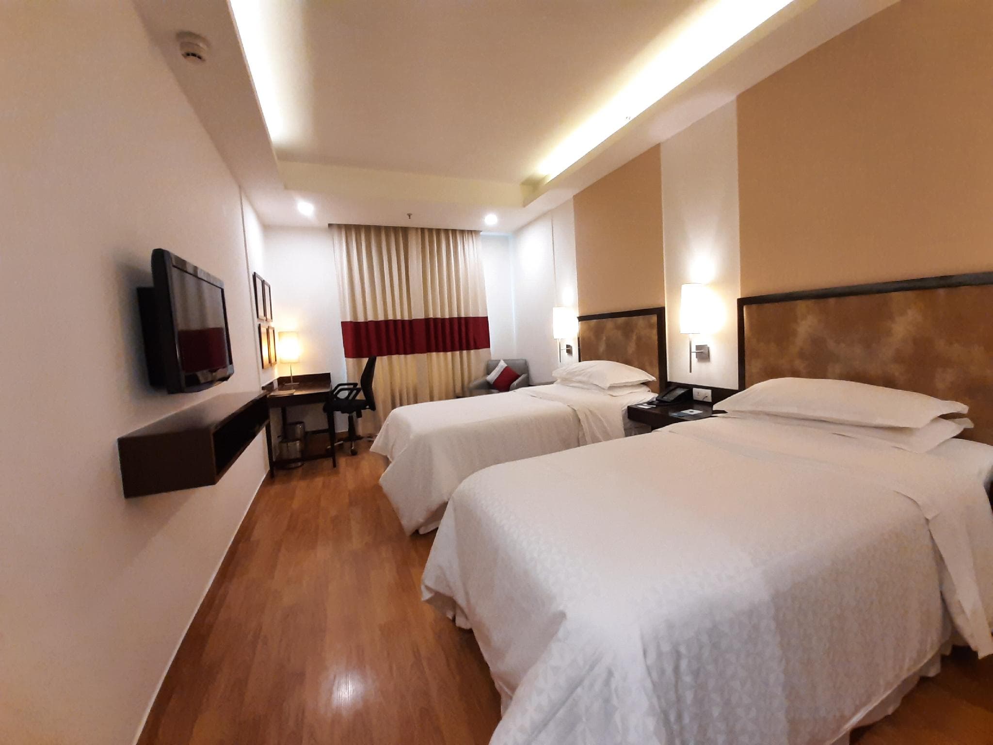 Four Points by Sheraton Vadodara photo 2
