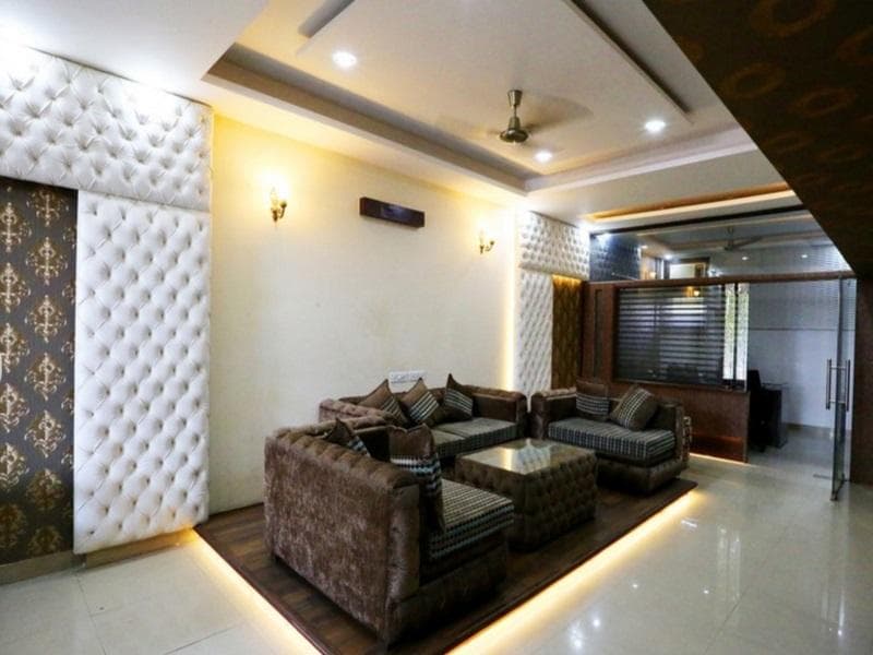 Hotel Maharani Regency, Zirakpur photo 4