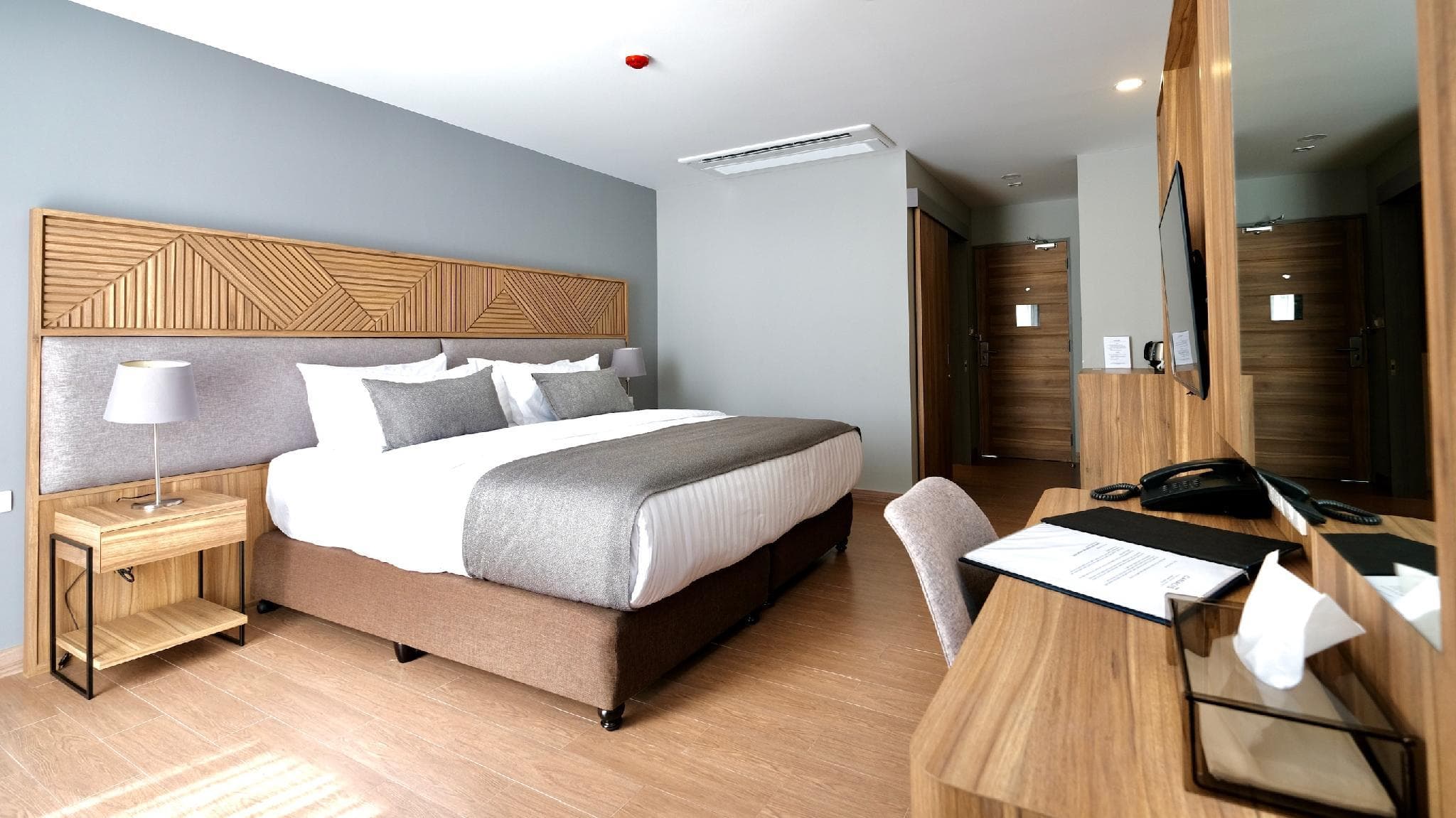 Canalis Suvarnabhumi Airport Hotel – Free Scheduled Shuttle from Hotel to Suvarnabhumi Airport photo 2
