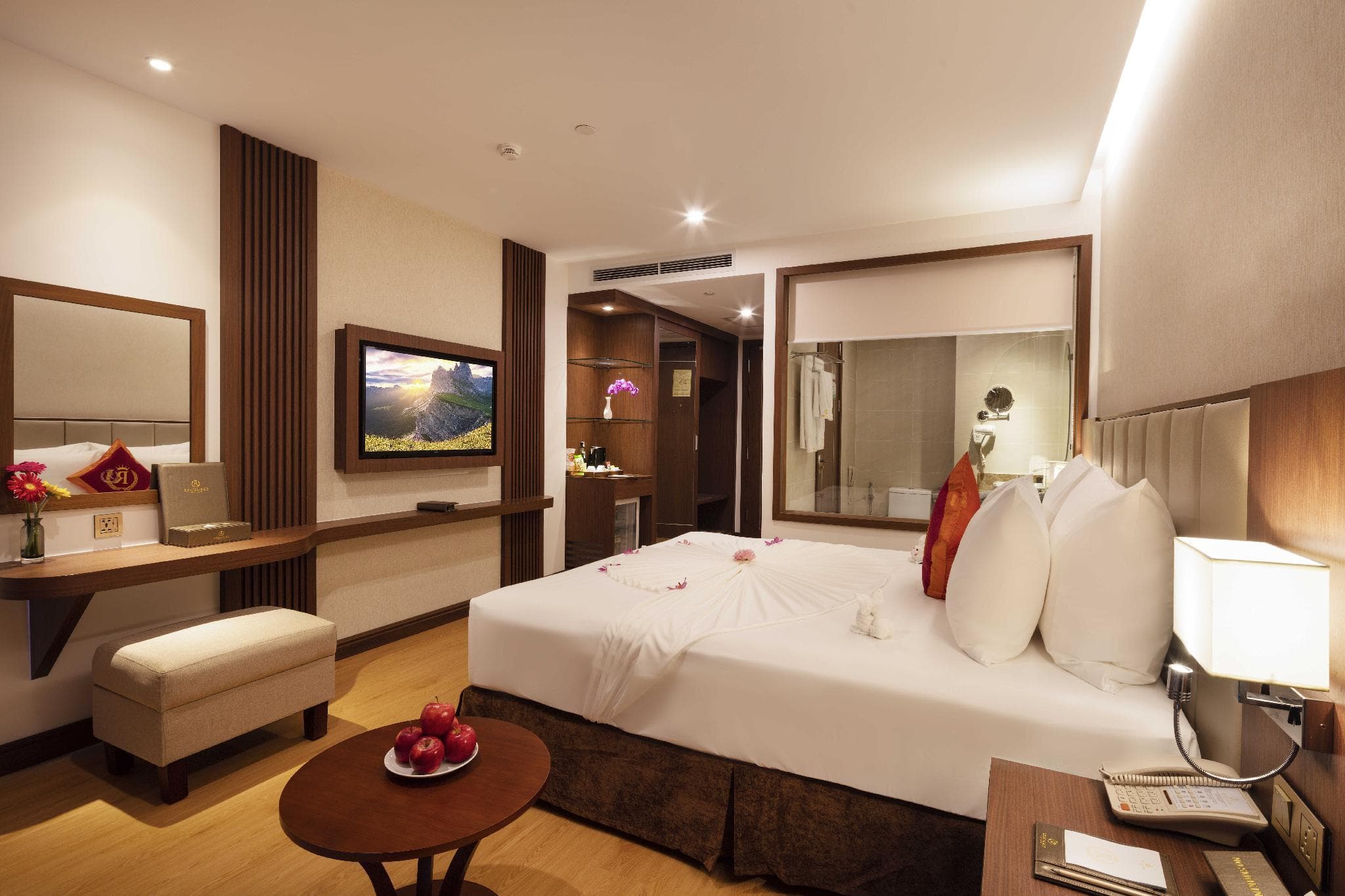 Regalia Gold Hotel photo 2