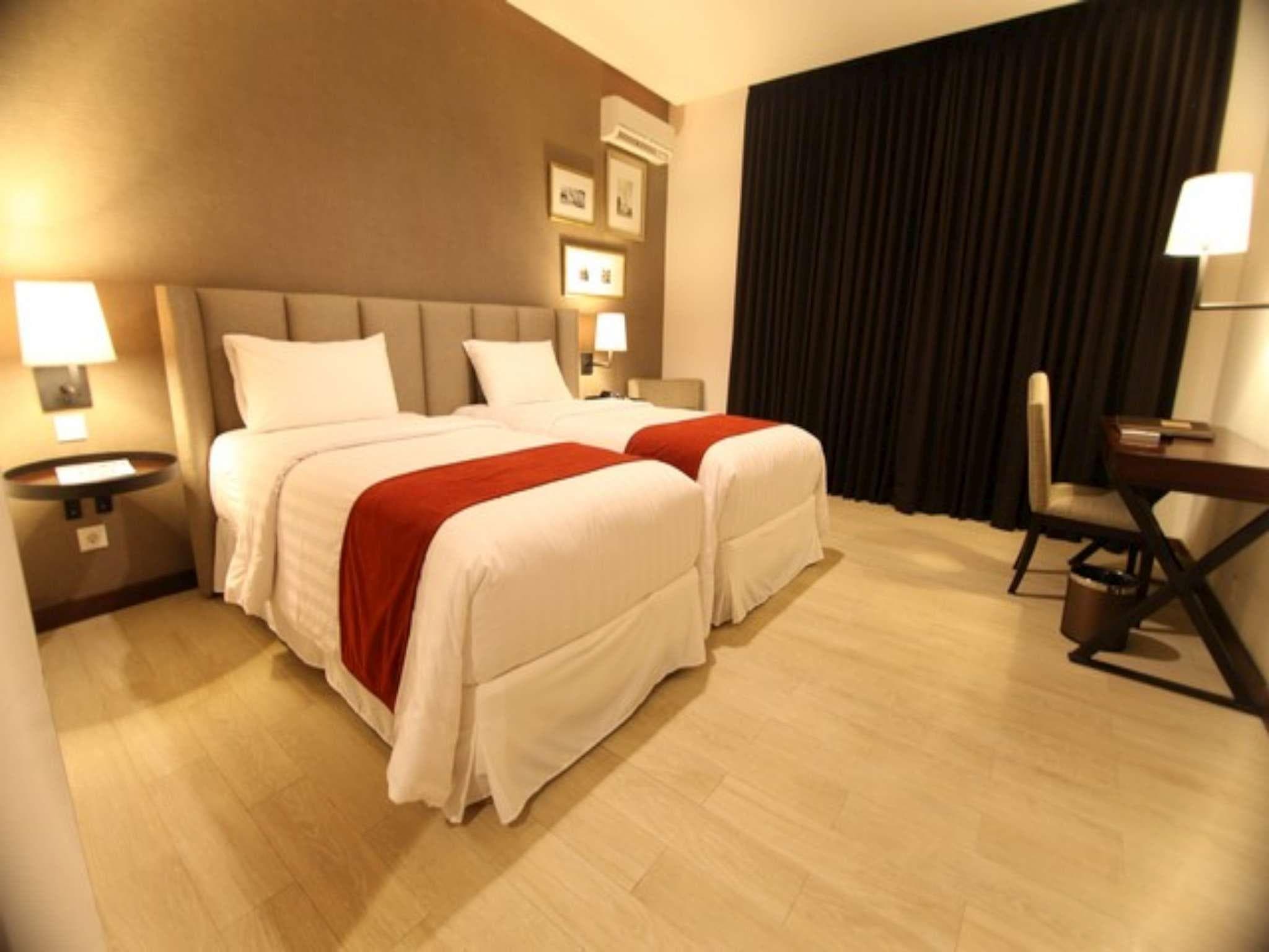 Hotel Royal Padjajaran Bogor photo 2