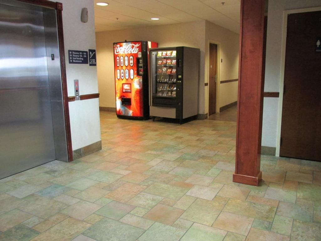 Trident Inn and Suites photo 5