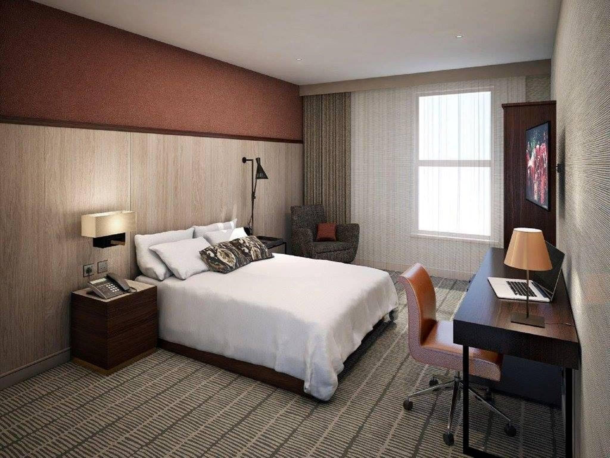 DoubleTree by Hilton London Excel photo 2