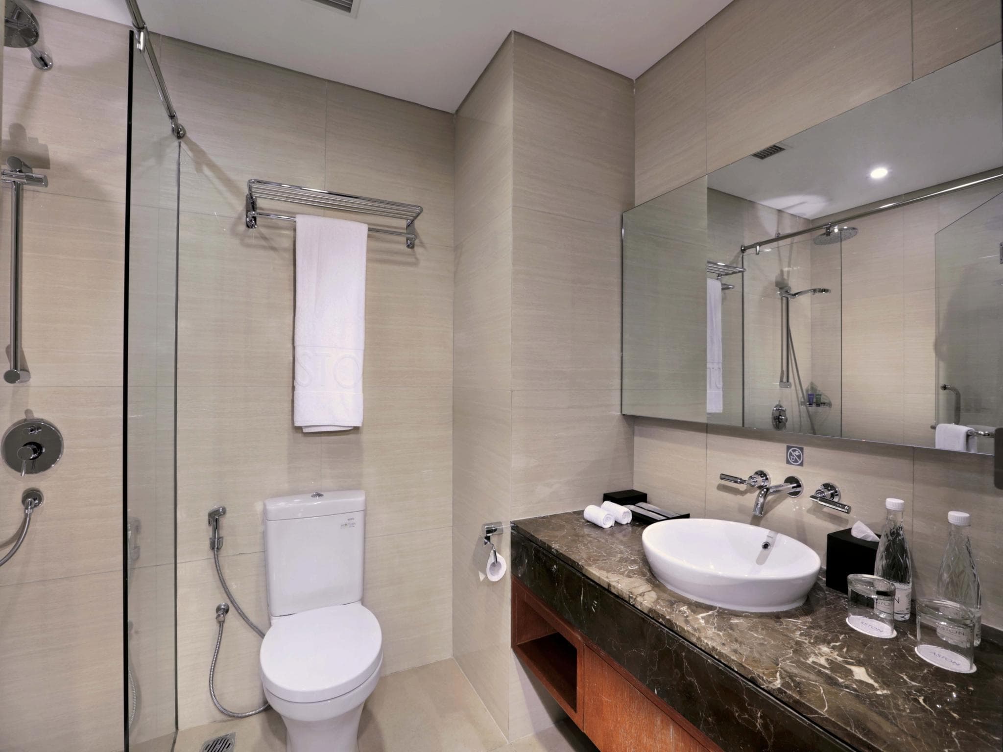 Aston Sentul Lake Resort & Conference Center photo 4