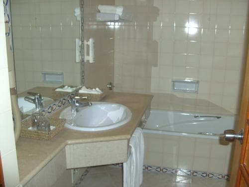Belavista Da Luz - Wellness & Lifestyle Hotel photo 2