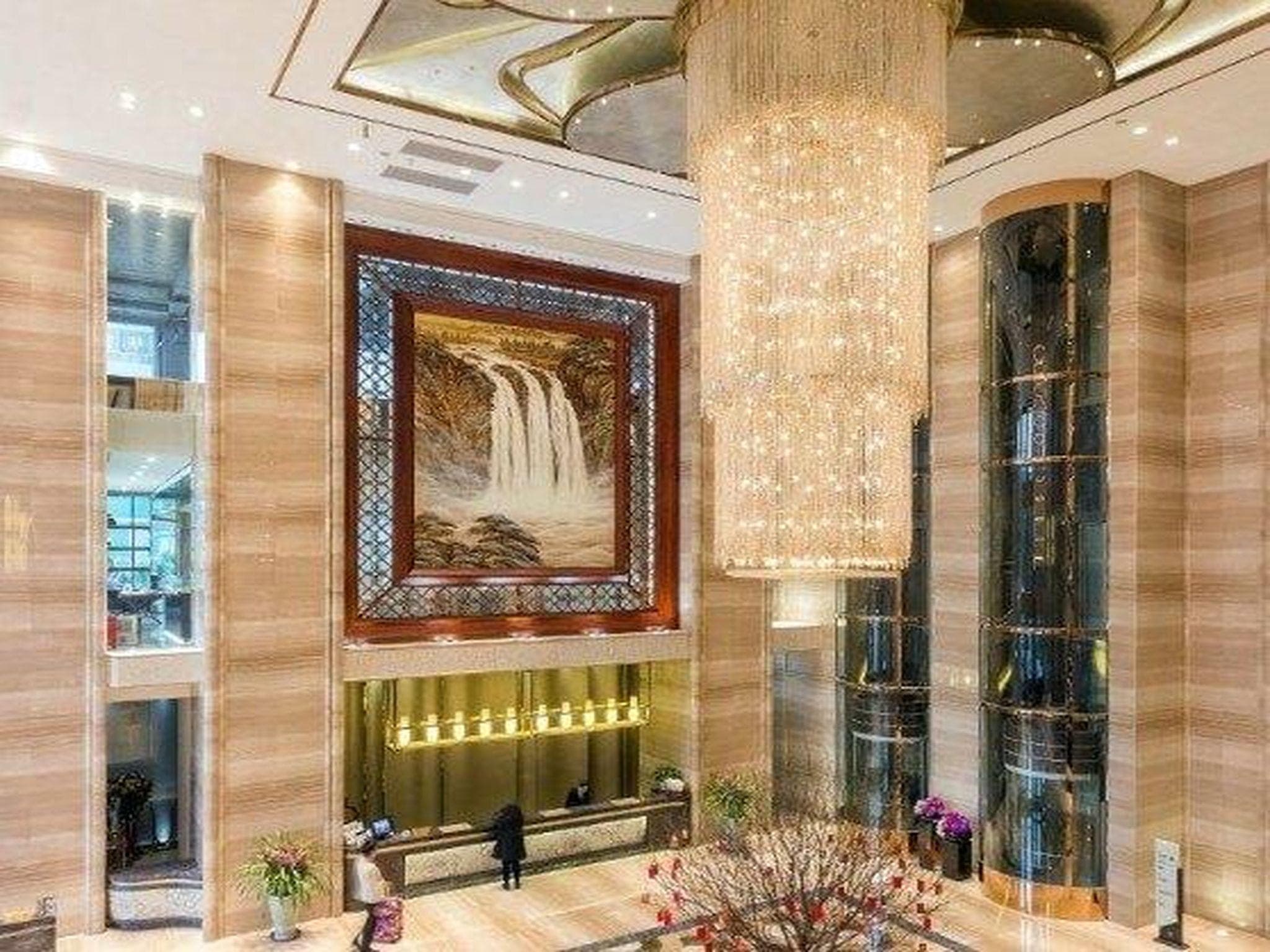 YM Gold Olives Harmony International Hotel photo 4