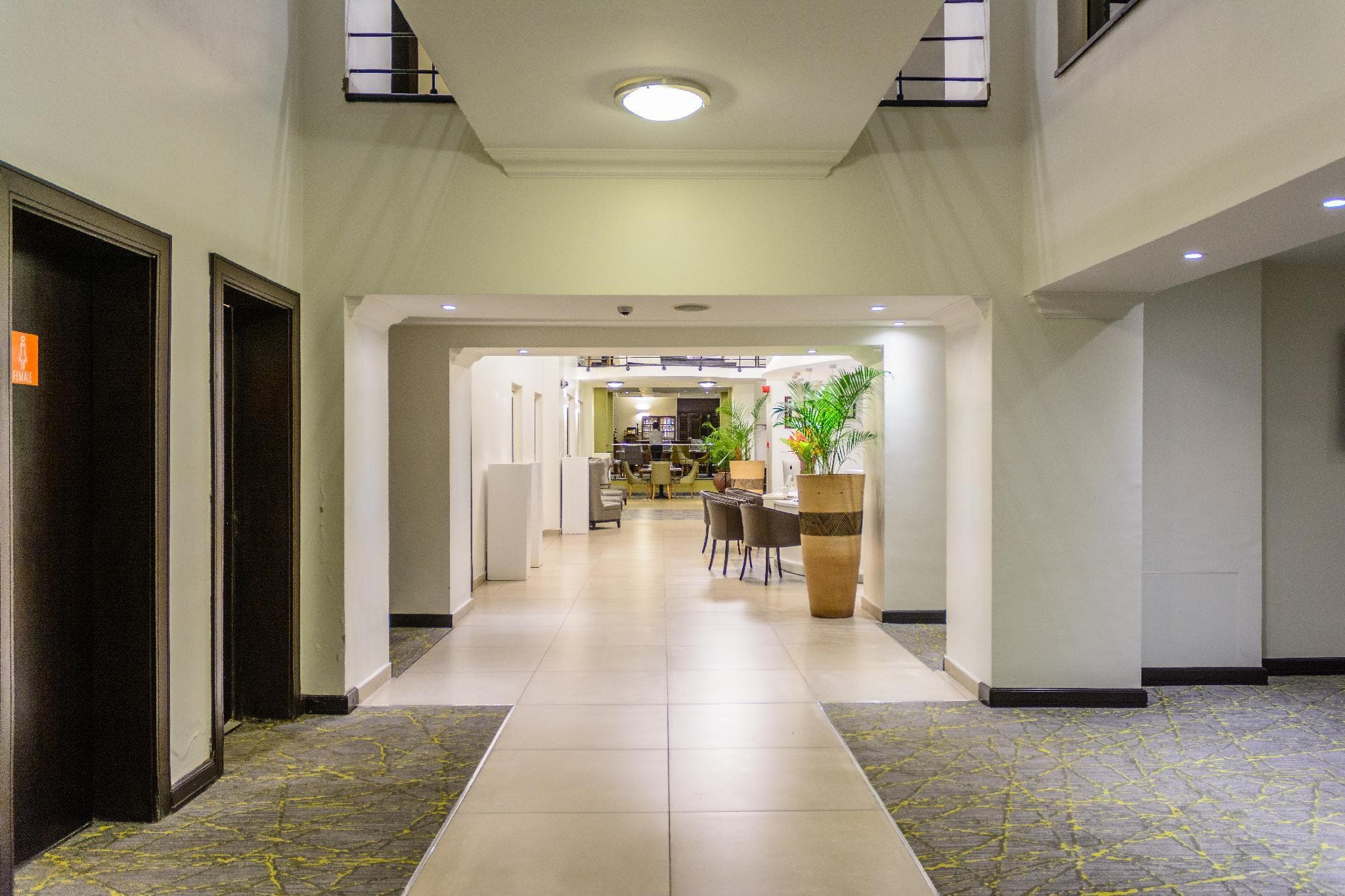 Leola Hotel Ikeja photo 5