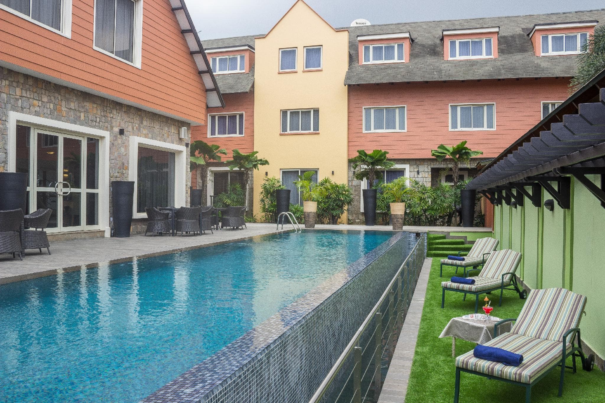 Leola Hotel Ikeja photo 3