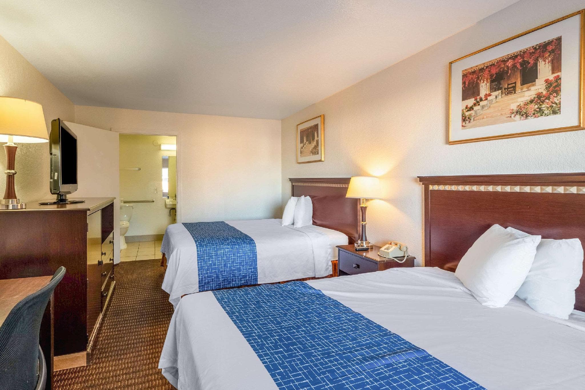 Rodeway Inn Phoenix North I-17 photo 2