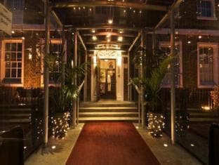 The Clarendon Hotel photo 2