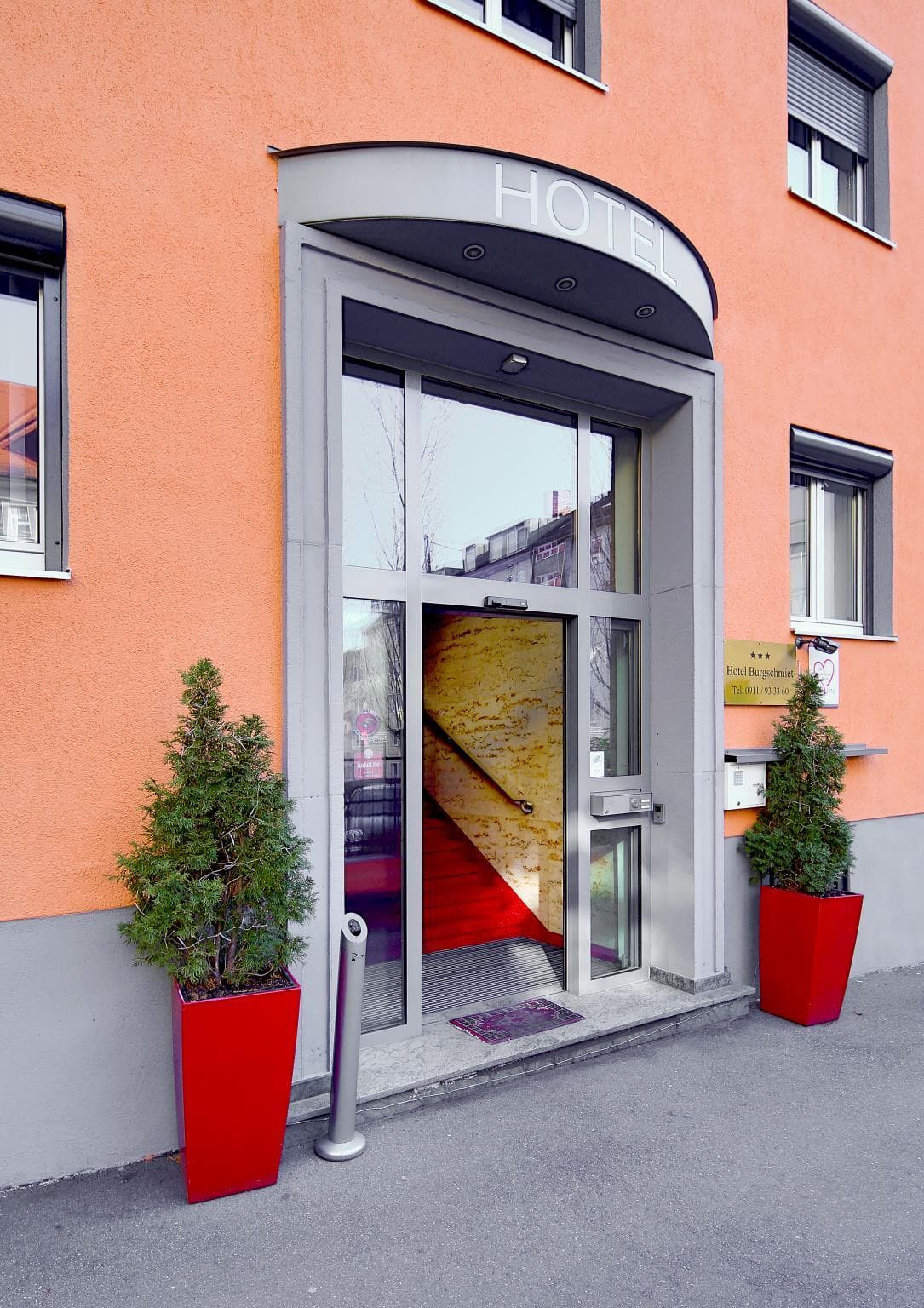 Hotel Burgschmiet Garni photo 4