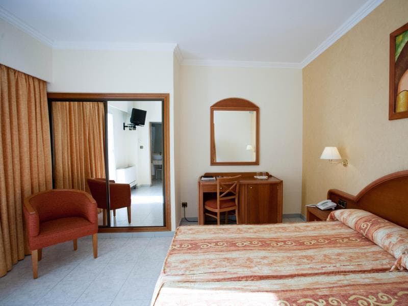 Hotel Las Arenas photo 4