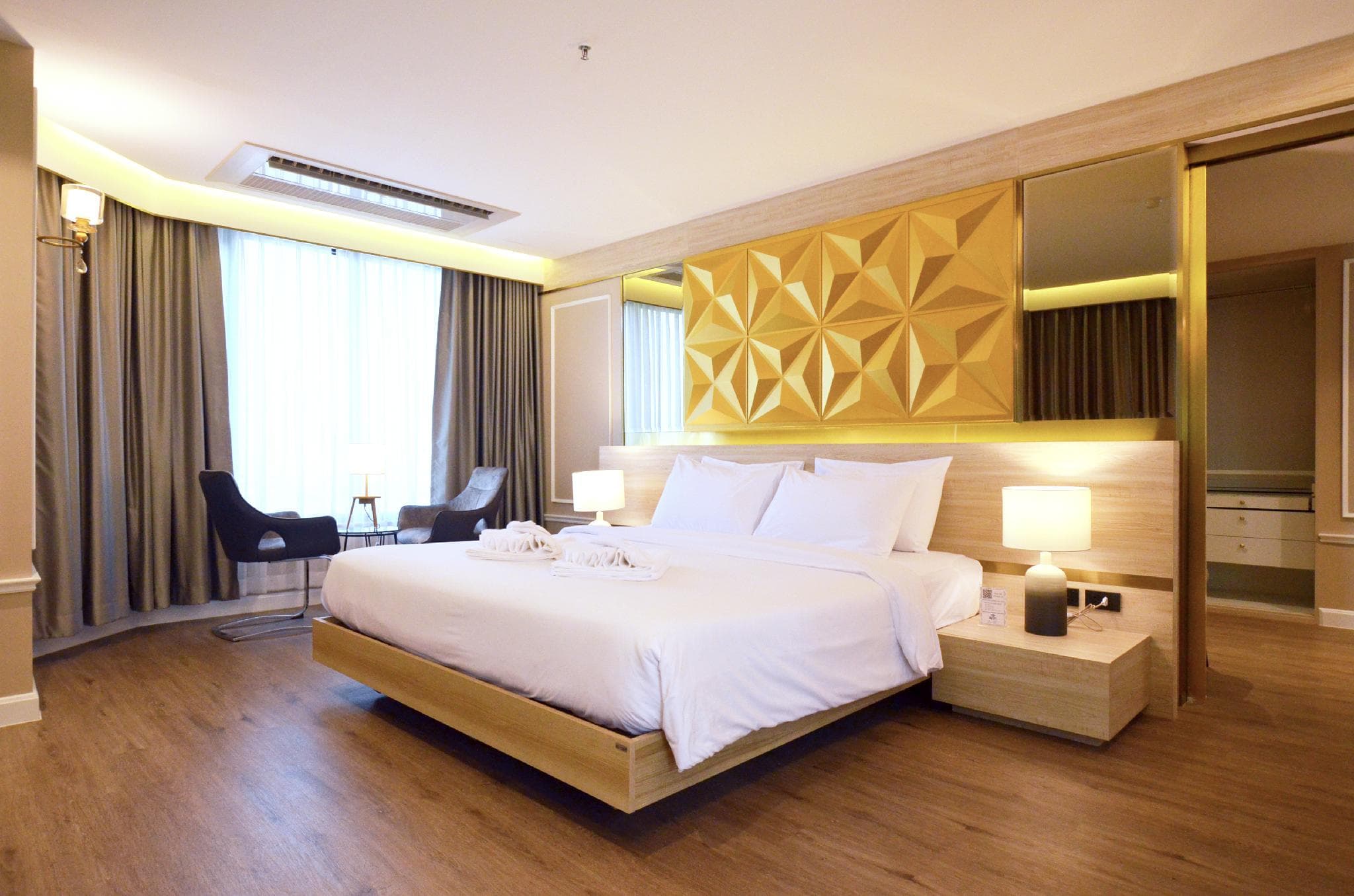 Alexander Hotel photo 2