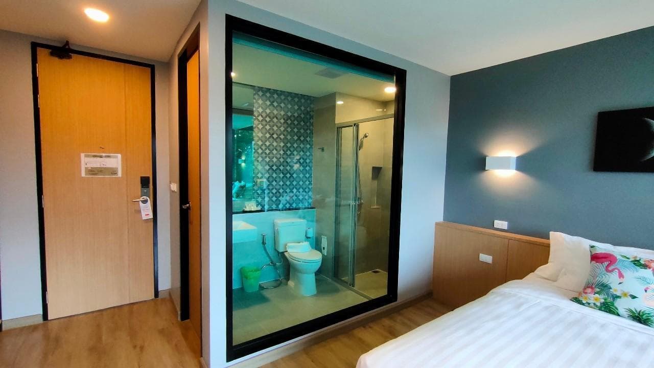 Le Lert Hotel Ratchaburi photo 4