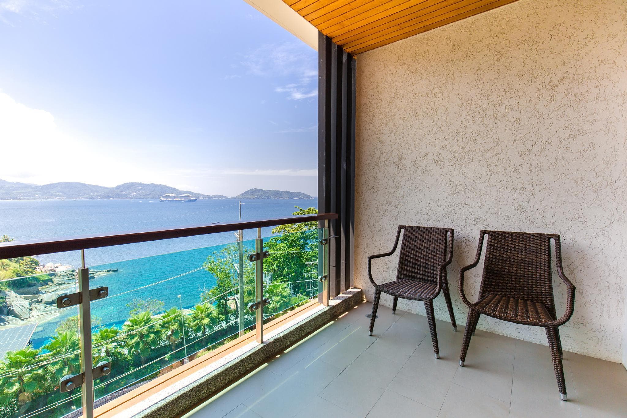 Wyndham Grand Phuket Kalim Bay photo 2