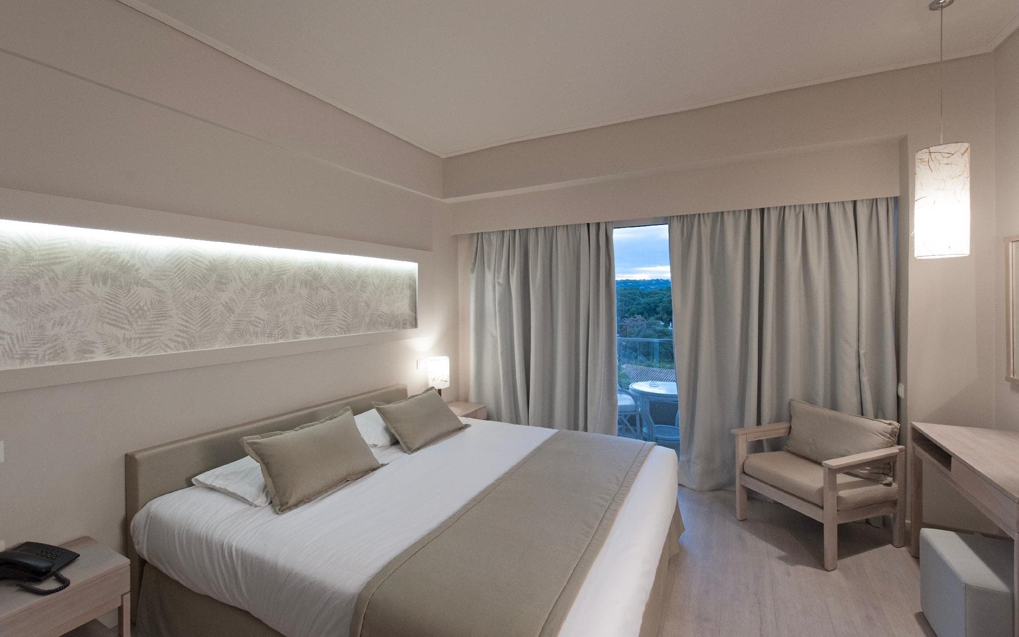 Hotel King Saron photo 2