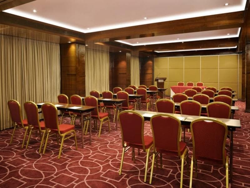 Four Points by Sheraton Ahmedabad photo 4