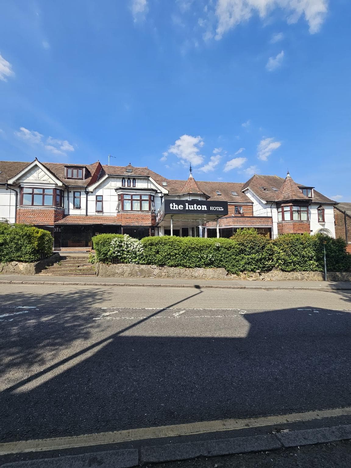 The Luton Hotel