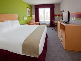 Holiday Inn Express Hotel & Suites Clute-Lake Jackson By IHG photo 2