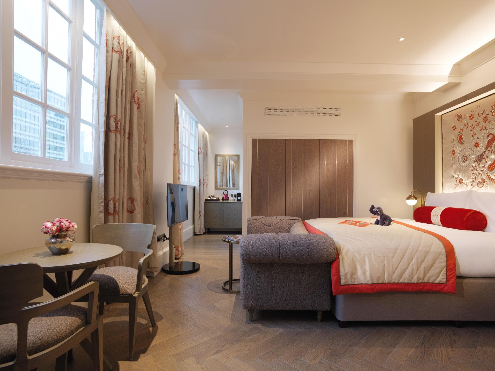 The Lalit London photo 5