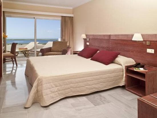 HOVIMA La Pinta Beachfront Family Hotel photo 3