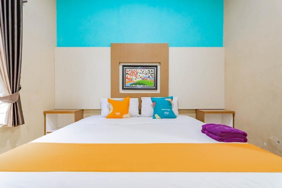 Sans Hotel Budaya Cirebon photo 2