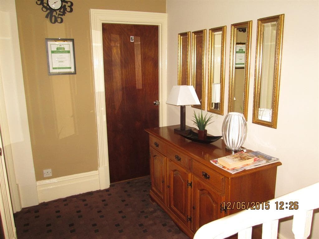 The Garnett Hotel photo 4