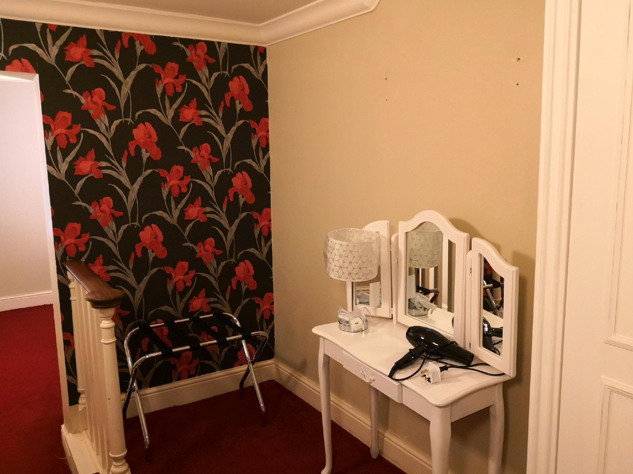 The Commercial Bar & Hotel photo 3