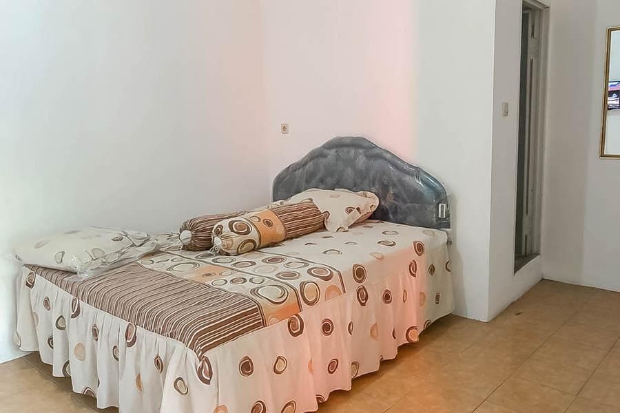 Rumah Panggung Guest House Syariah Mitra RedDoorz