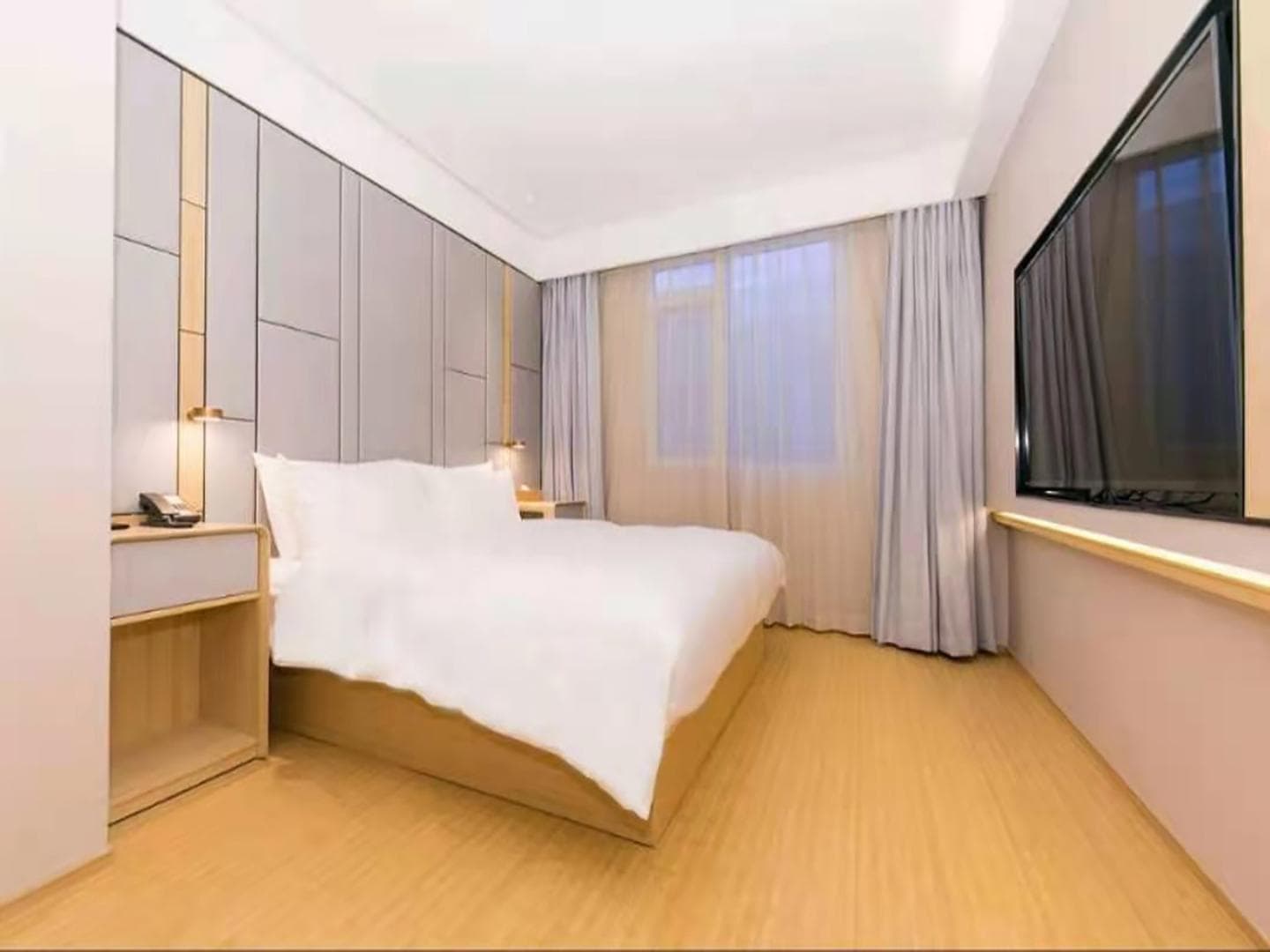 Ji Hotel Qingdao Zhanqiao Railway Station East Square photo 2