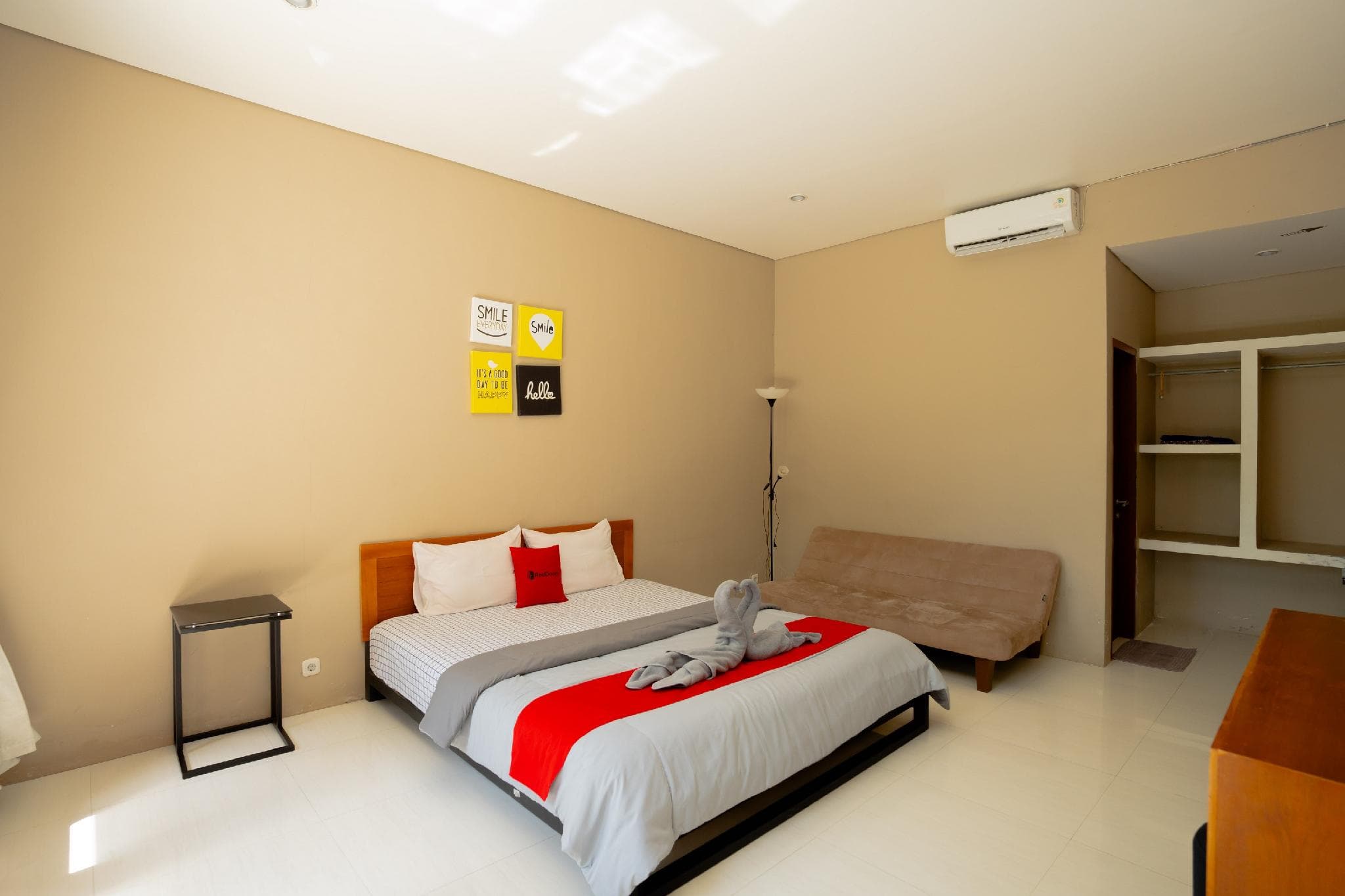 RedDoorz Syariah near Lombok Epicentrum Mall photo 2