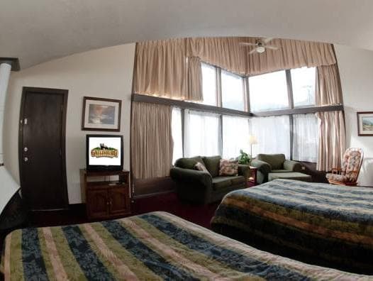 Fabulous Chalet Inn photo 5