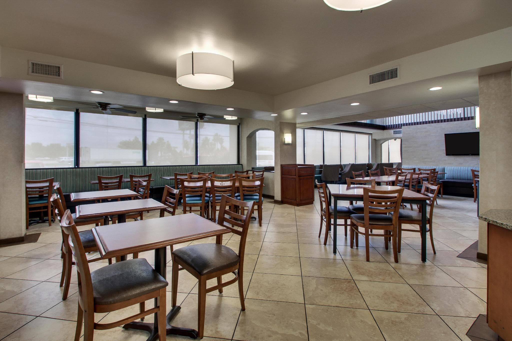 Sonesta Essential Houston Hobby Airport photo 4