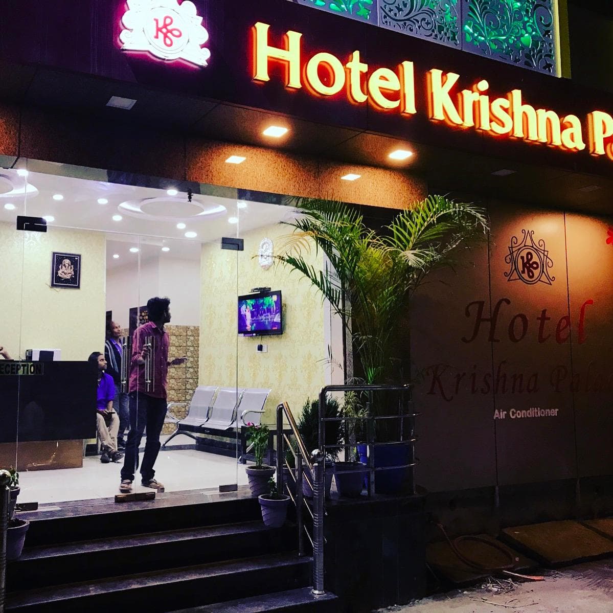 Hotel Krishna Palace