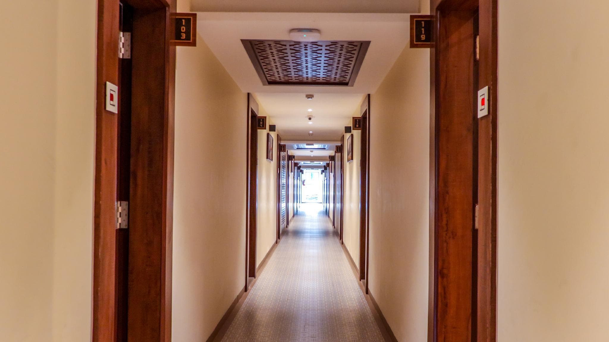 Rudra Shelter Business Hotel photo 3