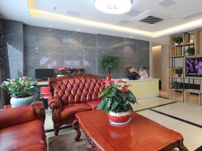 Green Tree Inn Express Danyang Wuyue Square Railway Station photo 5