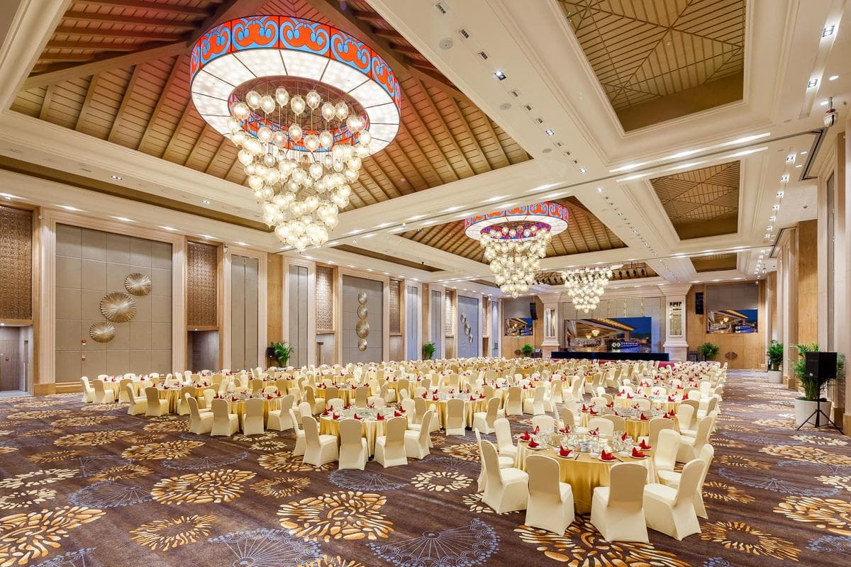 Felton Grand Hotel Bazhong photo 3