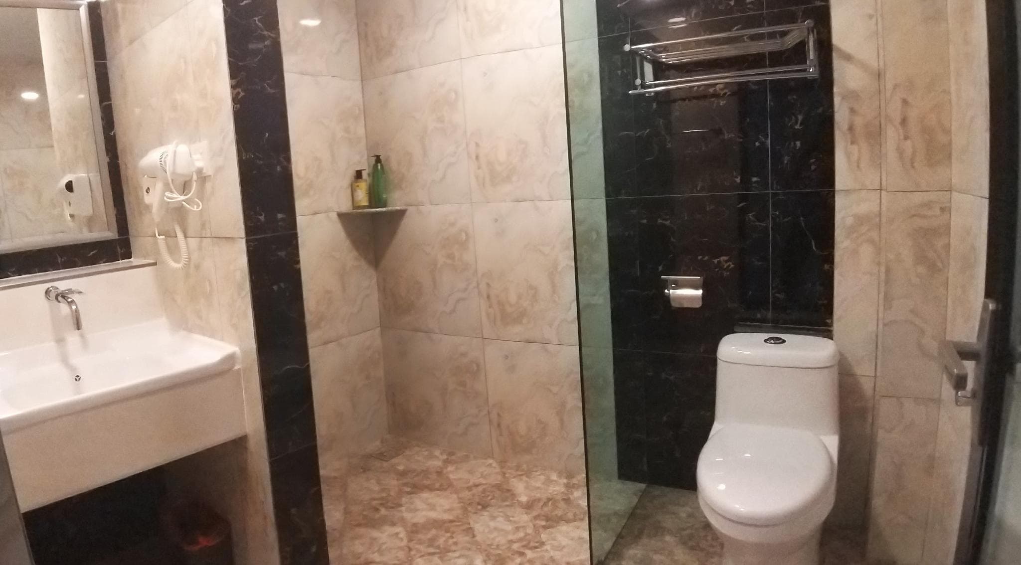 GOOD 9 HOTEL - CAHAYA KOTA PUTERI photo 2