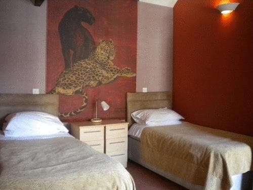 Crows Hotel