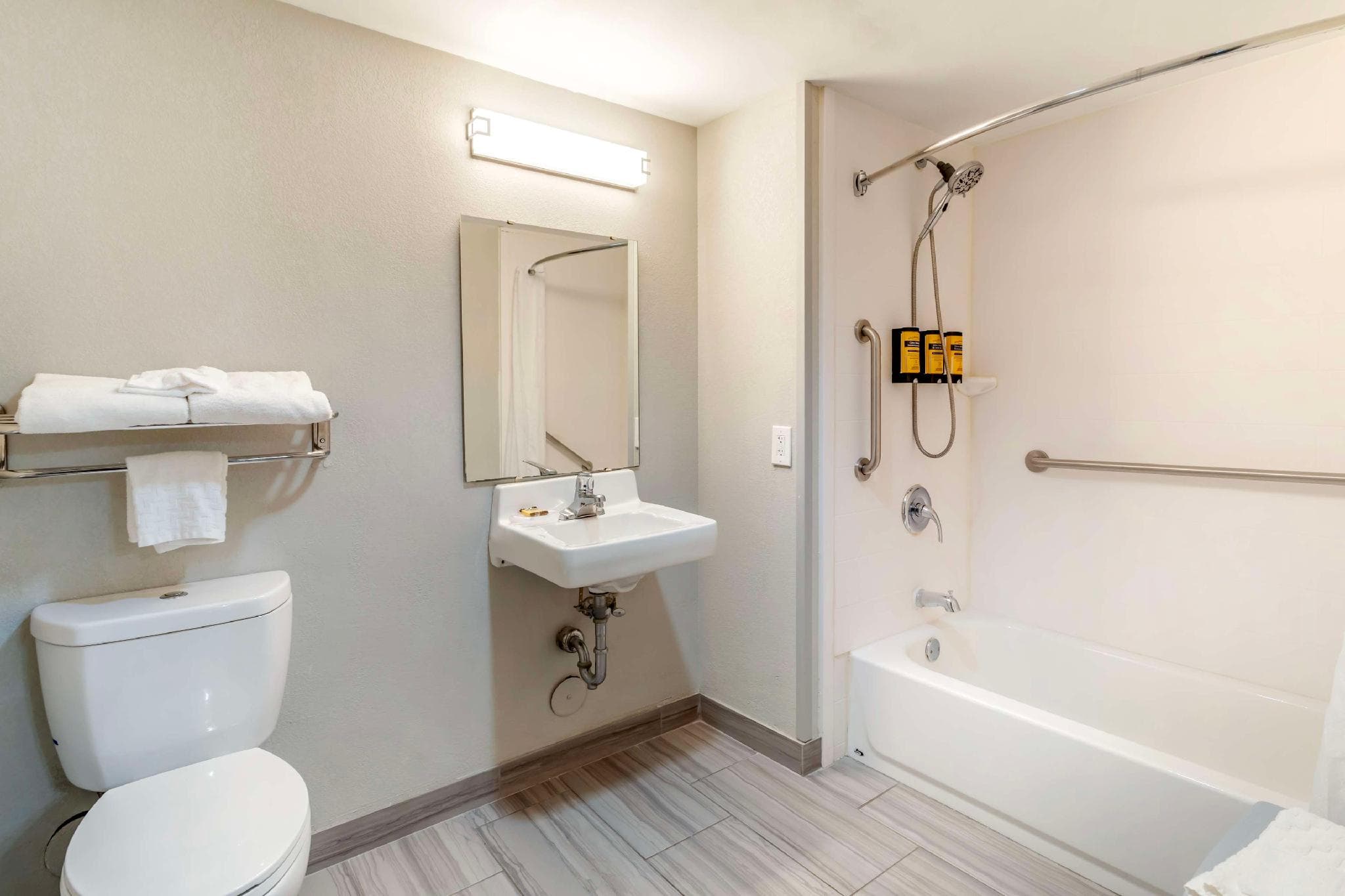 Best Western Plus Knoxville Cedar Bluff photo 2