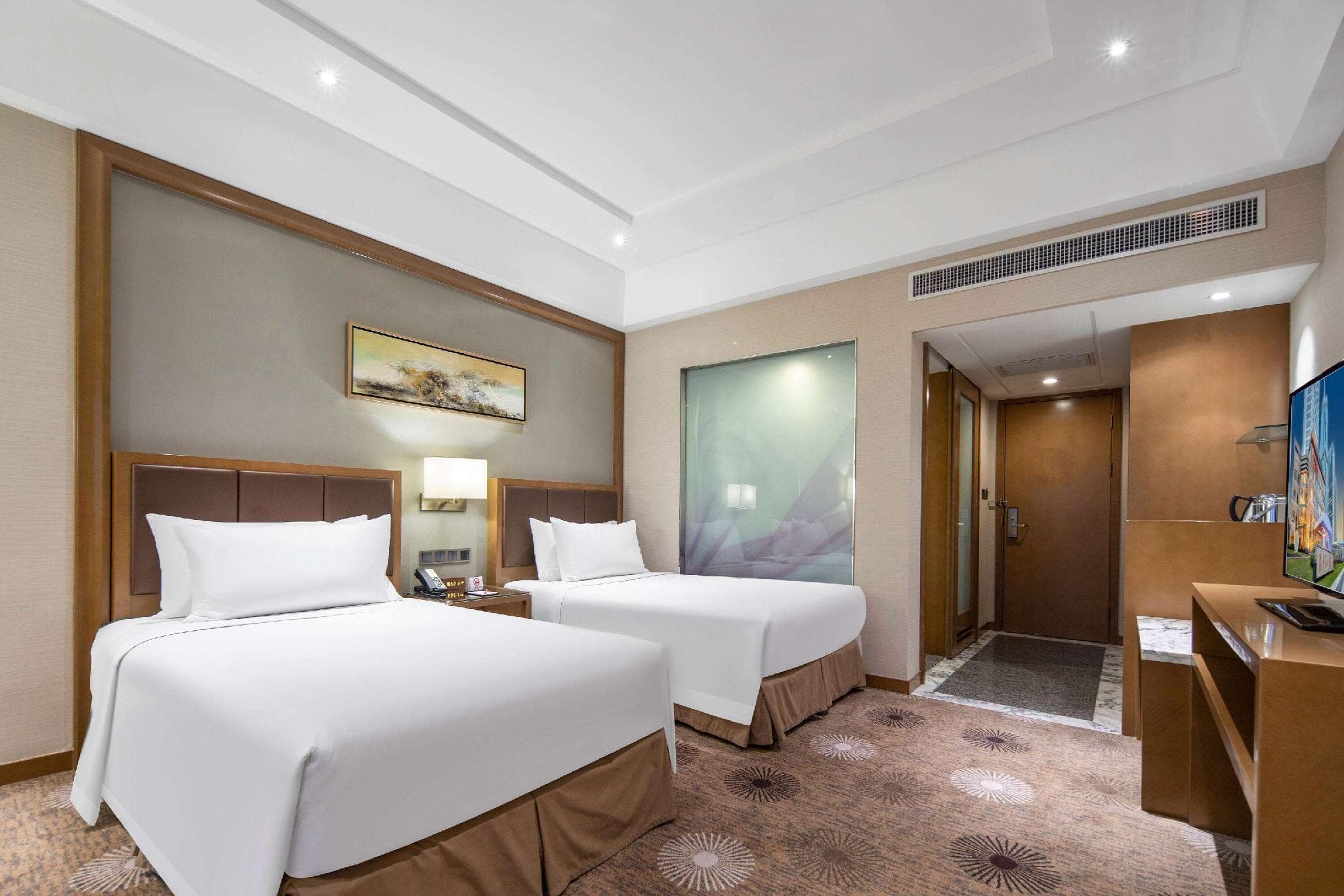 Ramada Plaza by Wyndham Pudong photo 2