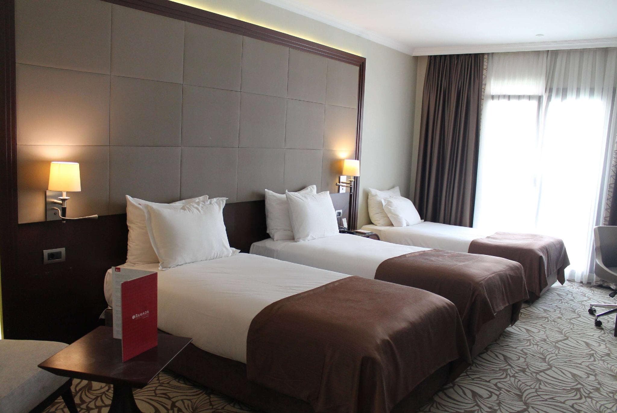 Ramada Hotel by Wyndham Istanbul Merter photo 2