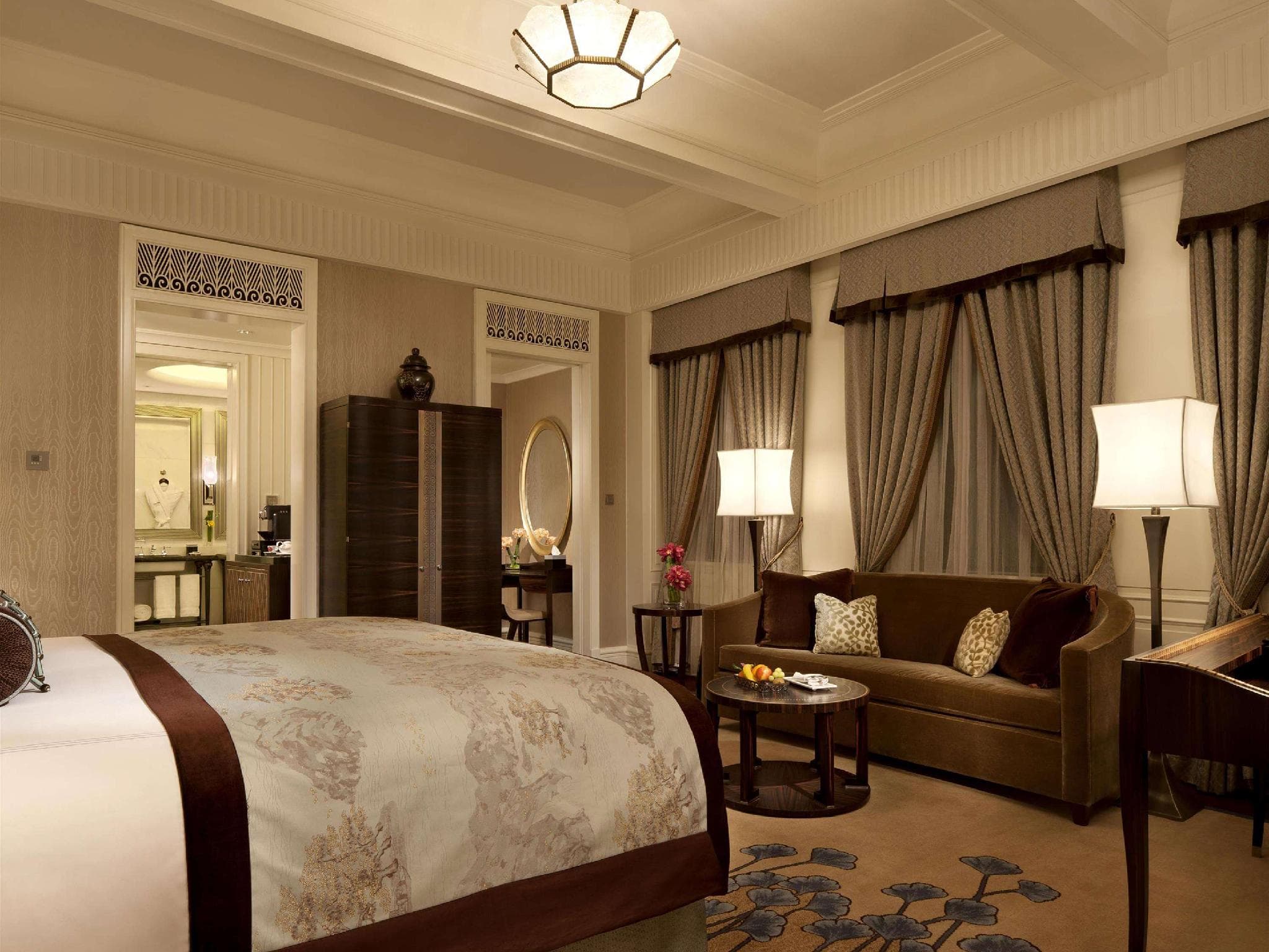 Fairmont Peace Hotel on the Bund photo 2