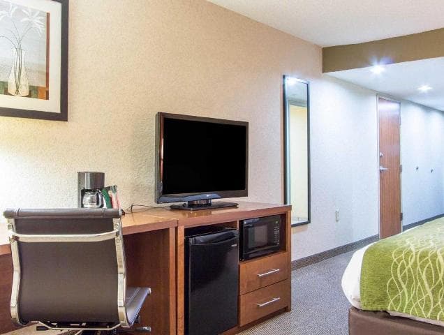Comfort Inn & Suites Charleston Airport Convention Center photo 5
