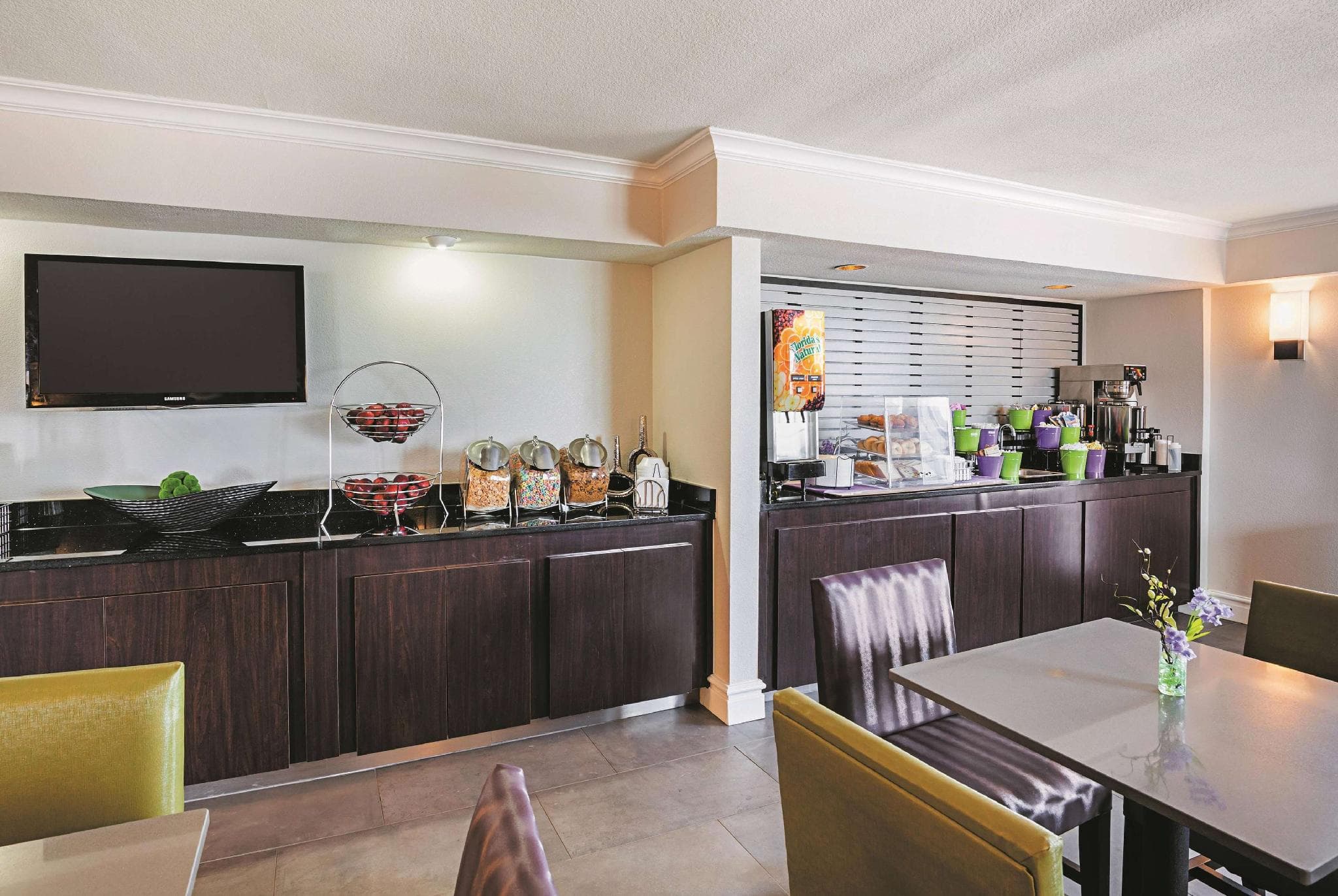 Wingate by Wyndham Galveston Beachfront at the Seawall photo 5