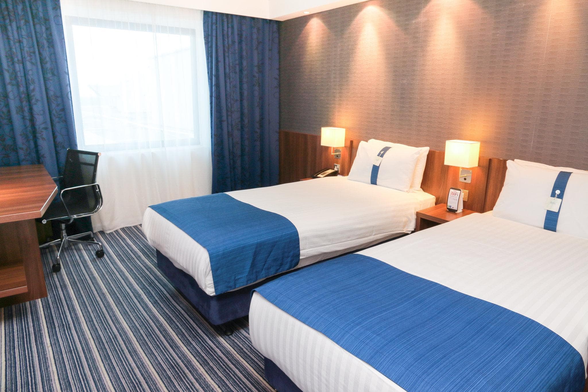 Holiday Inn Express London Heathrow T5 By IHG