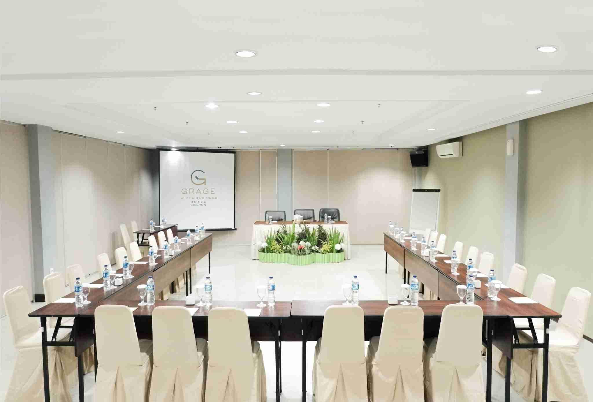 Grage Hotel Cirebon photo 4