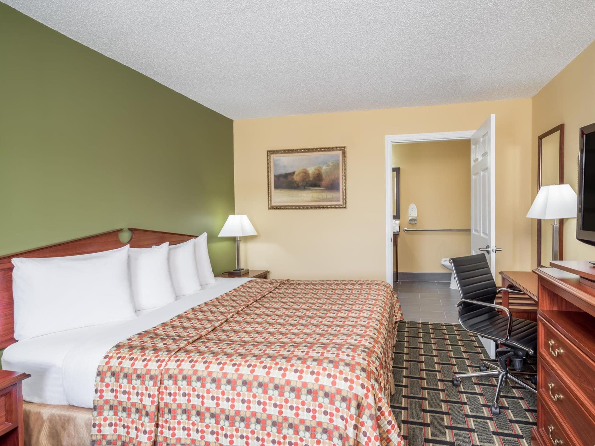 Howard Johnson by Wyndham Dalton photo 4