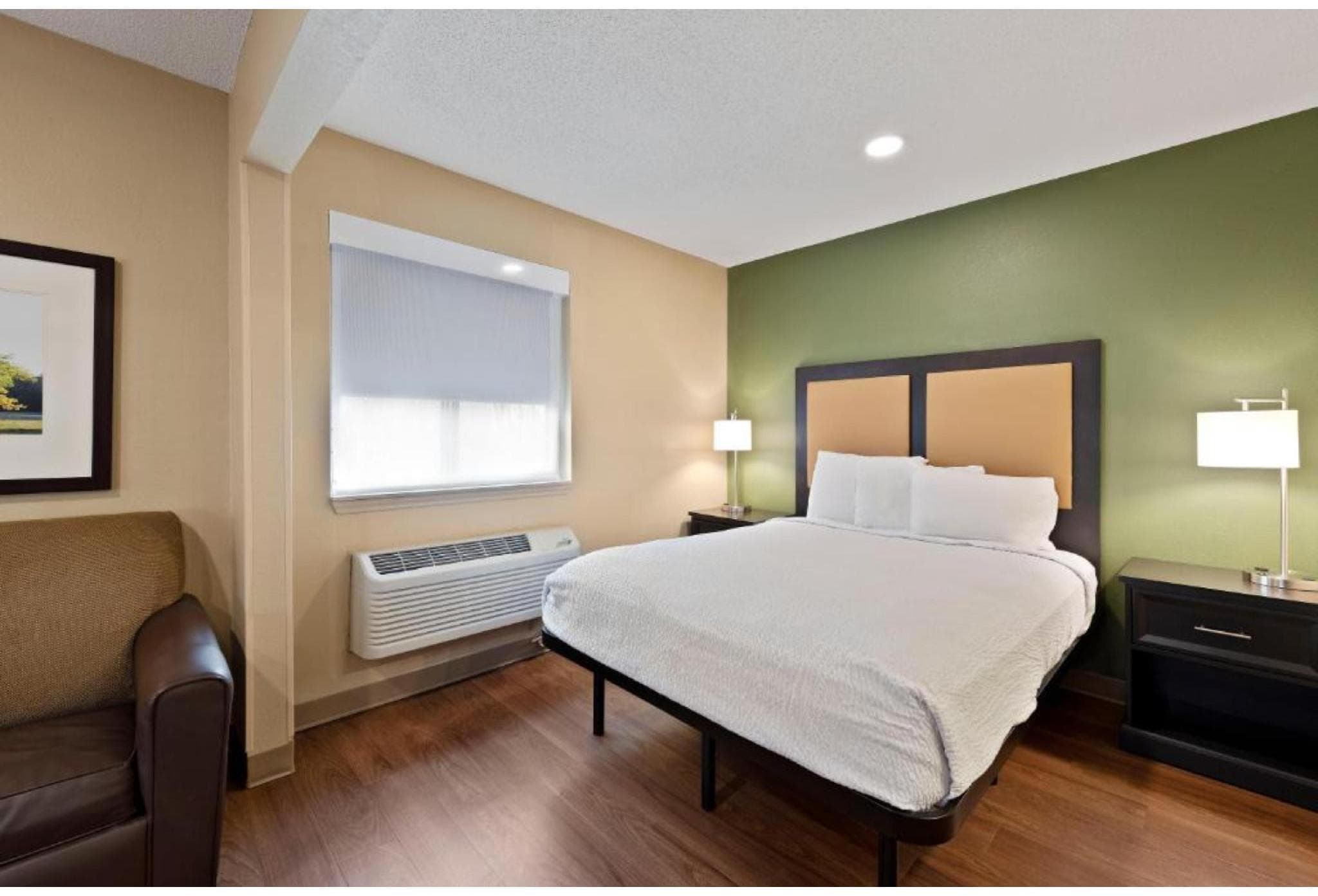 Studio 6 Suites Greenville, SC - Haywood Mall photo 4